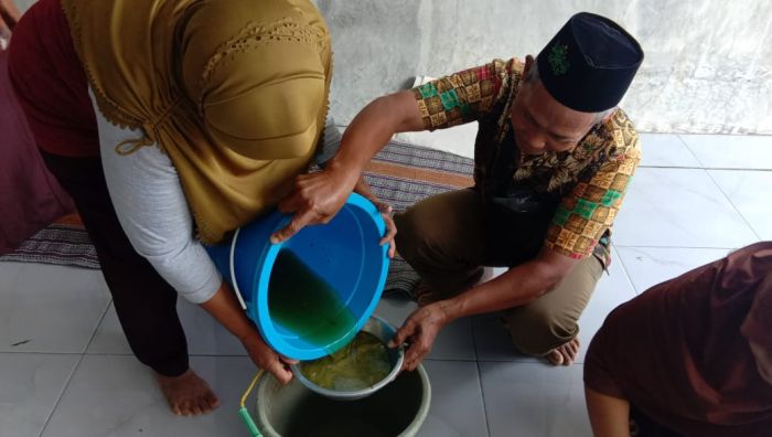 Pelatihan  Pembuatan BIOSAKA Desa Geblug, 