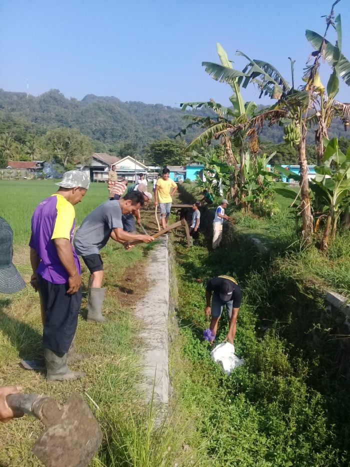 Antusias Masyarakat Desa Geblug Memperingati Bulan Bhakti Gotong Royong  01