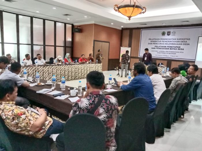 Pelatihan Peningkatan Kapasitas Aparatur Pemerintahan dan Pengurus Kelembagaan Desa  02