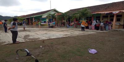 Latihan Upacara Bendera Memperingati HUT RI Ke-75